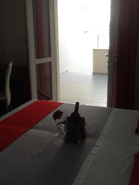 La Maison De Monet Brindisi Cameră foto